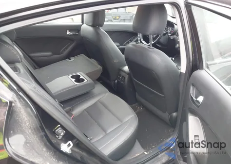 2017 Kia Forte Ex z USA, uszkodzony, nr VIN KNAFX5A83H5685775